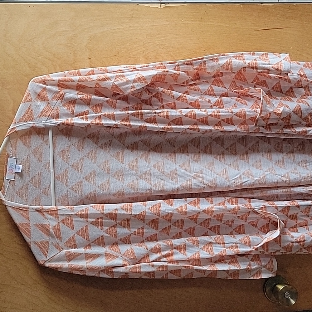 Lularoe large sarah sweater